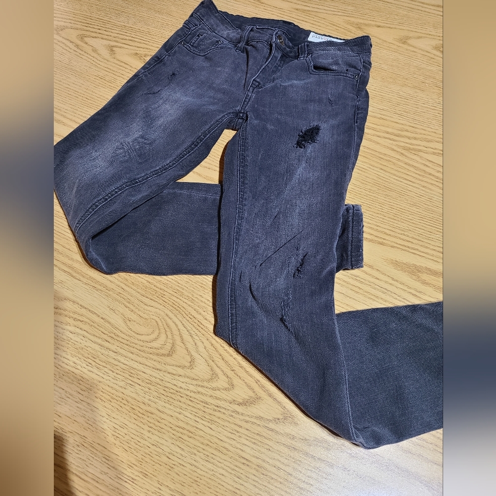 🟣 Pistola Distressed Jeans
